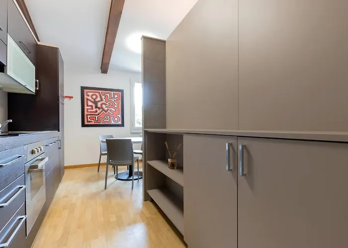 Retreats Porta Romana Apartment *