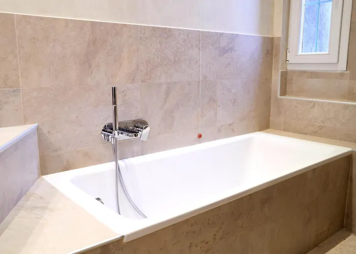 Retreats Porta Romana Apartment *
