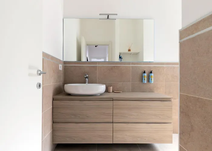 Retreats Porta Romana Apartment *