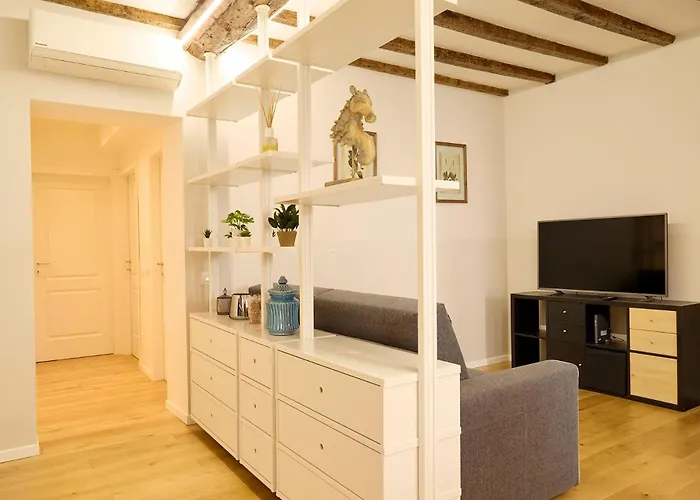 Retreats Porta Romana Apartment *
